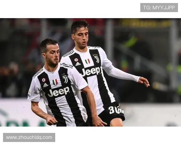 祖比门迪与本坦库尔中场平衡能力及战术适配性对比分析 祖比门迪与本坦库尔中场平衡能力及战术适配性对比分析