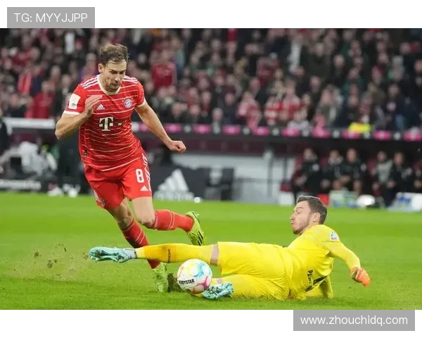 拜仁防线问题持续暴露,球队关键战稳定性面临考验 拜仁防线问题持续暴露,球队关键战稳定性面临考验